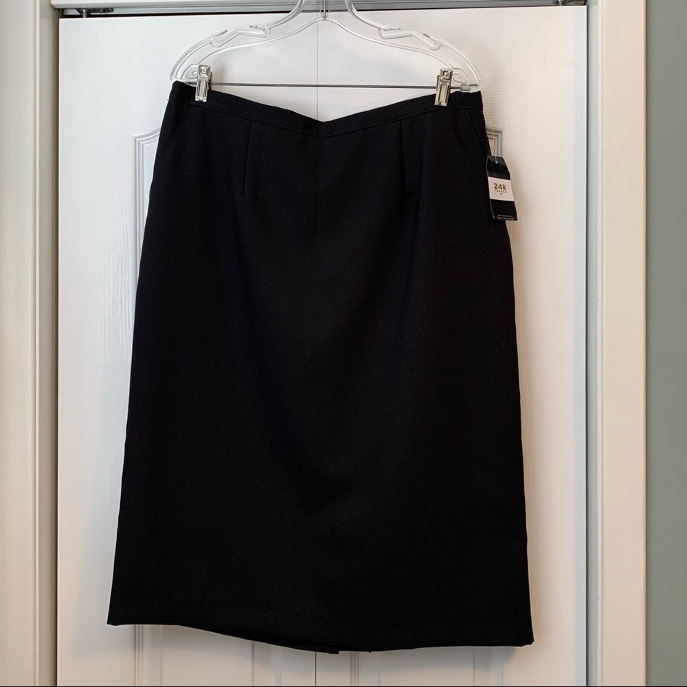 24K TRENDS women’s black skirt with pockets office wear size 18 NWT